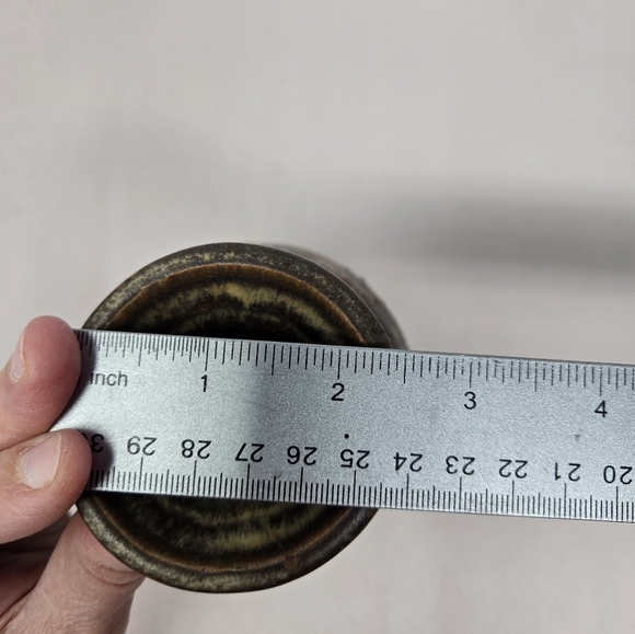 Studio Pottery Handmade Vase Signed Browns Tans & Black Tool Mark Accents - Picture 10 of 12